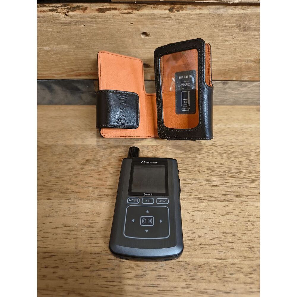 Pioneer GEX-INNO2 for XM Satellite Radio Receiver Untested As/Is - Includes Case